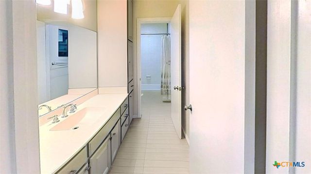 111 Clydesdale Drive, San Marcos, TX 78666