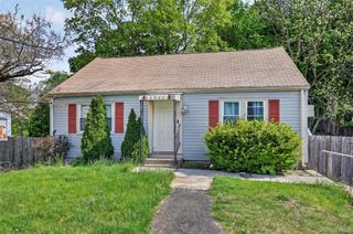 20 Hilltop Drive, New Windsor, NY 12553