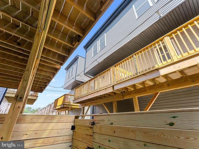 5220 N 9TH ST, Philadelphia, PA 19141