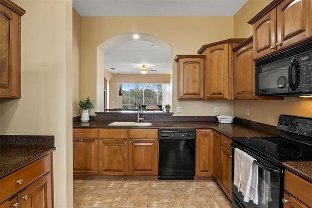 1068 STONEY CREEK DRIVE, Lakeland, FL 33811