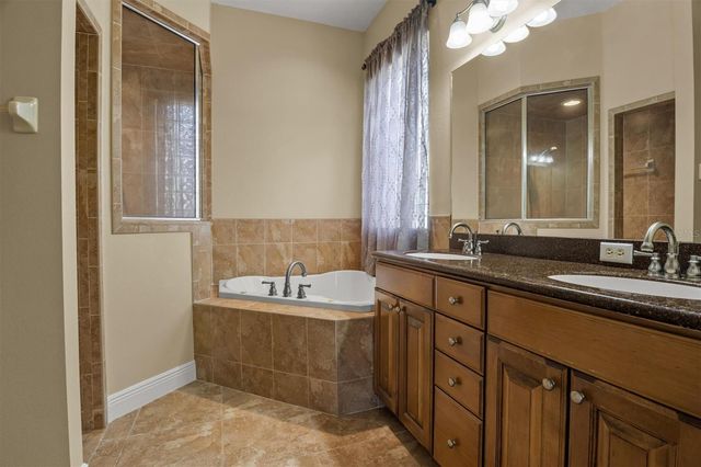 1068 STONEY CREEK DRIVE, Lakeland, FL 33811