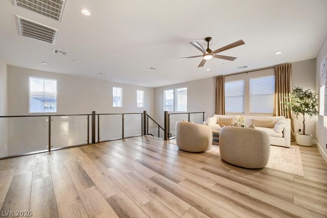 8984 Rolling Pietra Street, Las Vegas, NV 89166