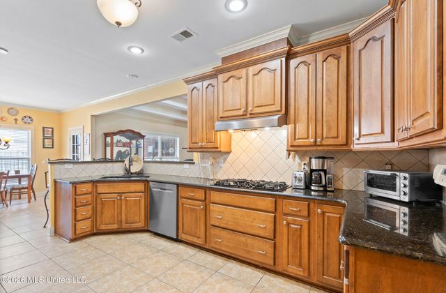 13242 Three Hawks Drive, Olive Branch, MS 38654