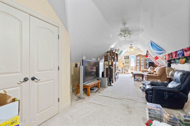 13242 Three Hawks Drive, Olive Branch, MS 38654