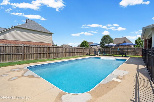 13242 Three Hawks Drive, Olive Branch, MS 38654