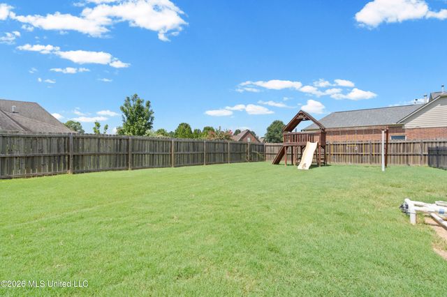 13242 Three Hawks Drive, Olive Branch, MS 38654