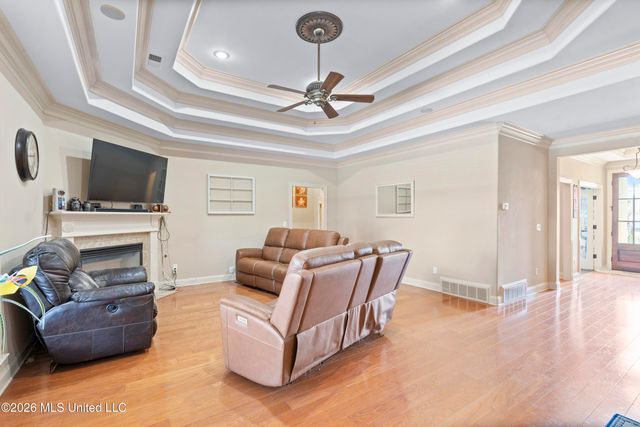 13242 Three Hawks Drive, Olive Branch, MS 38654