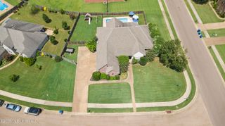 13242 Three Hawks Drive, Olive Branch, MS 38654