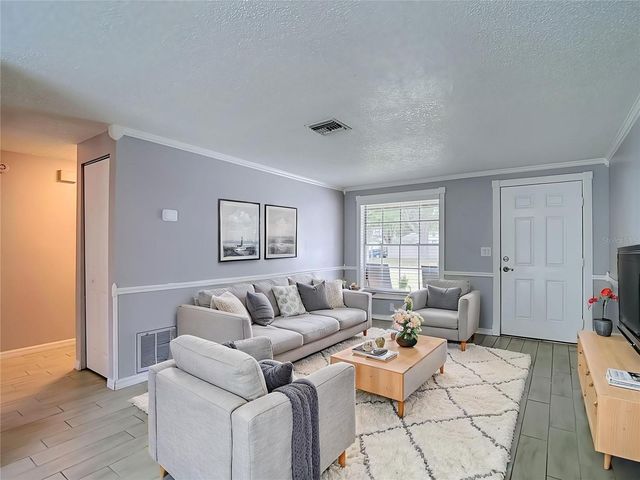 903 CARRIE COVE, Valrico, FL 33594