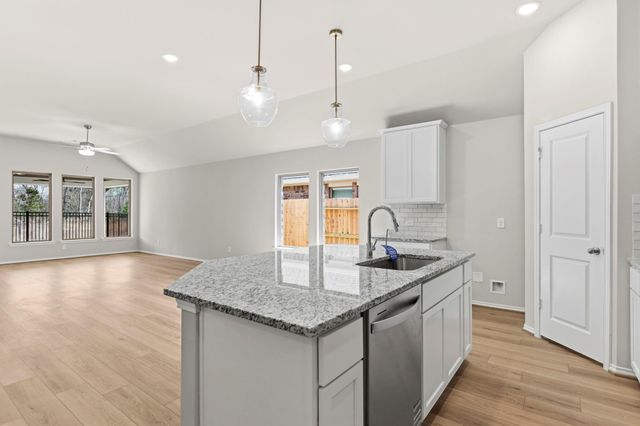 235 Navasota Narrows Way, Conroe, TX 77304