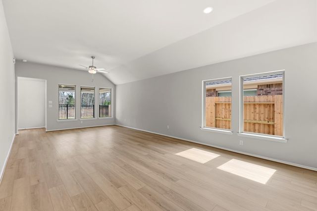 235 Navasota Narrows Way, Conroe, TX 77304