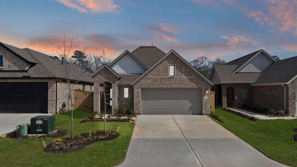 235 Navasota Narrows Way, Conroe, TX 77304