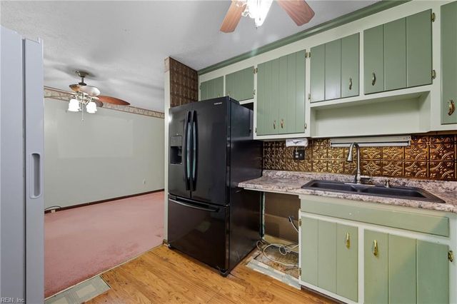 6703 Magnolia DR, Gloucester, VA 23061