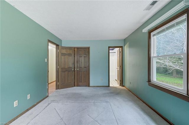 6703 Magnolia DR, Gloucester, VA 23061
