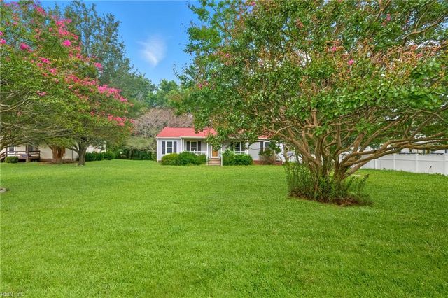 6703 Magnolia DR, Gloucester, VA 23061