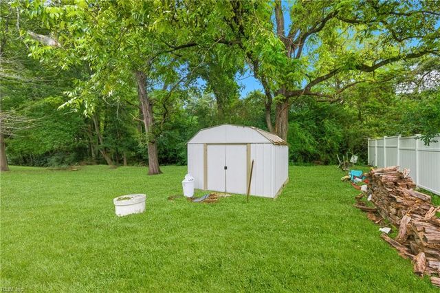 6703 Magnolia DR, Gloucester, VA 23061