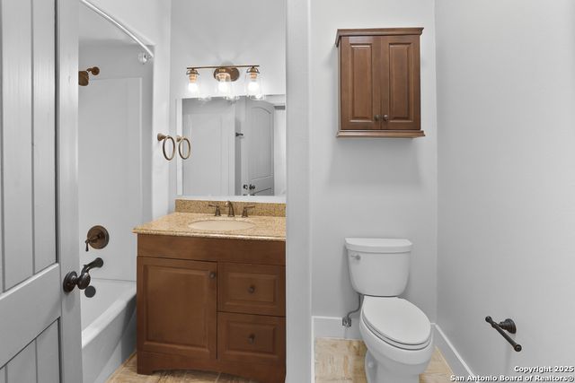 138 Perry Ct Apt 2, San Antonio, TX 78209