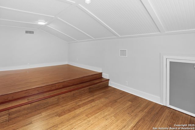 138 Perry Ct Apt 2, San Antonio, TX 78209