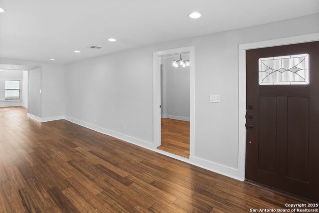 138 Perry Ct Apt 2, San Antonio, TX 78209