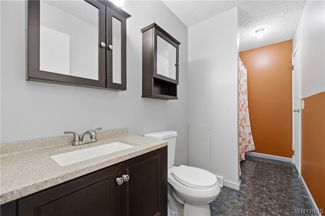 1331 102nd Street, Niagara Falls, NY 14304