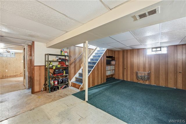 1331 102nd Street, Niagara Falls, NY 14304