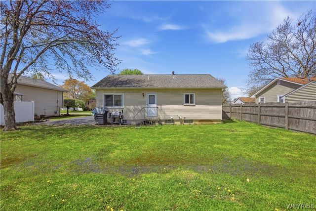 1331 102nd Street, Niagara Falls, NY 14304