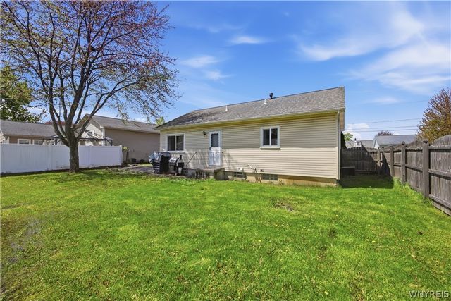 1331 102nd Street, Niagara Falls, NY 14304