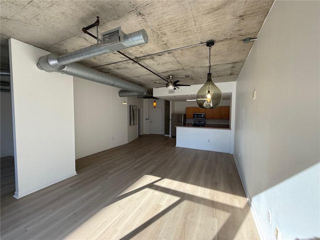 115 W Peachtree NW Place 419, Atlanta, GA 30313