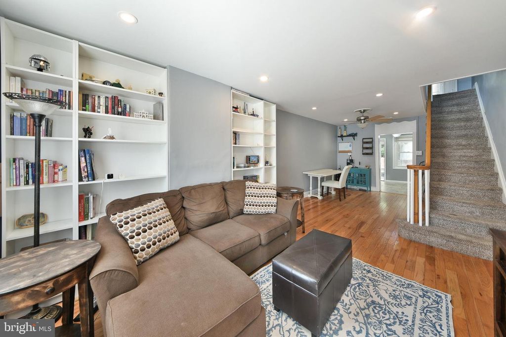 3120 ALMOND ST, Philadelphia, PA 19134