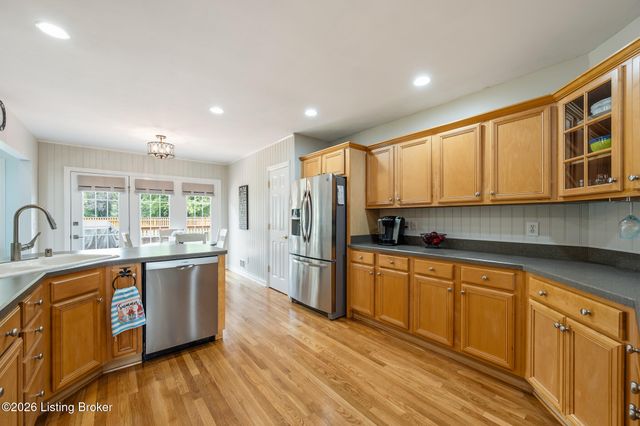 13122 Willow Forest Dr, Louisville, KY 40245