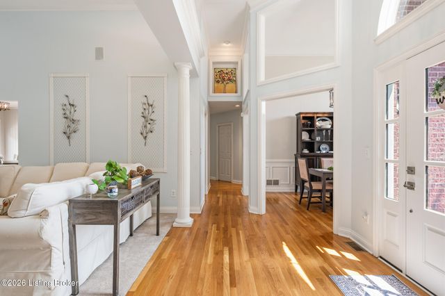 13122 Willow Forest Dr, Louisville, KY 40245