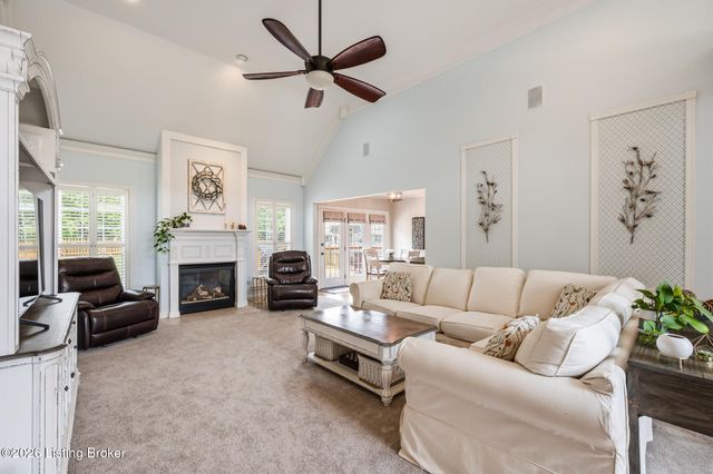 13122 Willow Forest Dr, Louisville, KY 40245