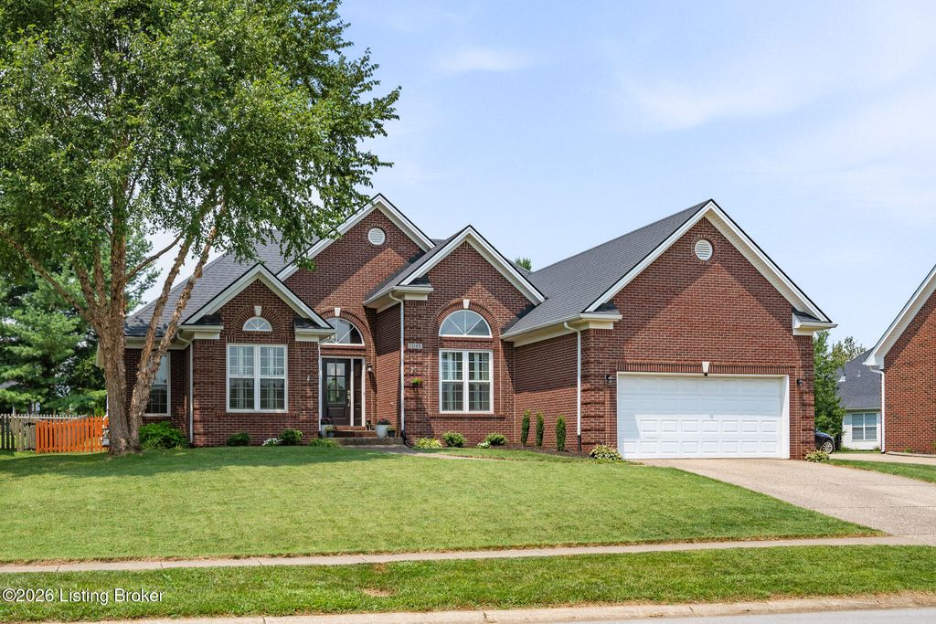 13122 Willow Forest Dr, Louisville, KY 40245