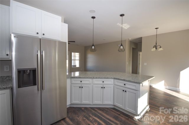 2362 21st Avenue NE, Hickory, NC 28601