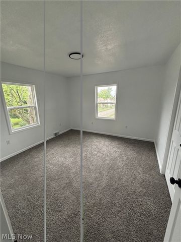 137 Gilbert, Niles, OH 44446