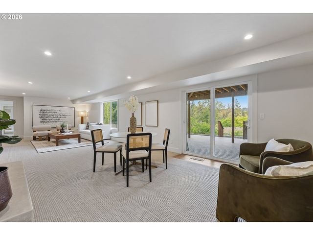 2157 WEMBLEY Pl, Lake Oswego, OR 97034