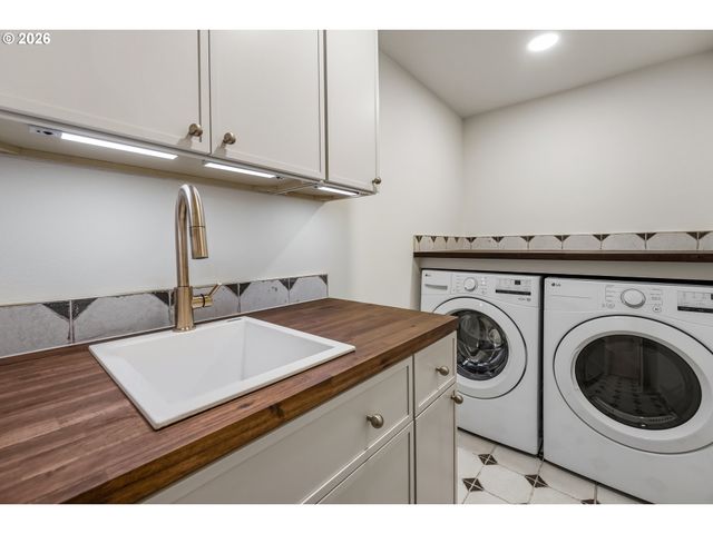 2157 WEMBLEY Pl, Lake Oswego, OR 97034