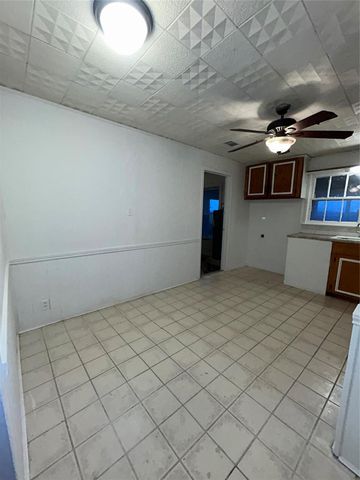 2018 N Avenue H, Freeport, TX 77541