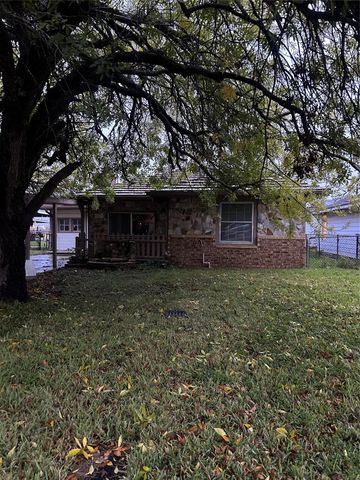 2018 N Avenue H, Freeport, TX 77541