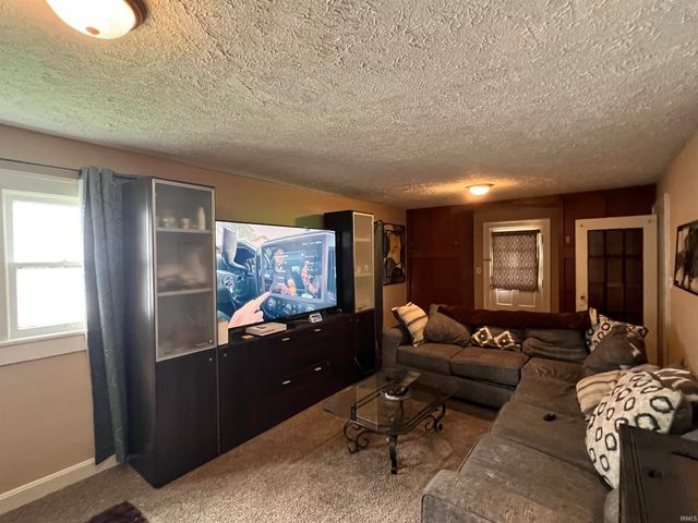 1122 S 21st Street, New Castle, IN 47362