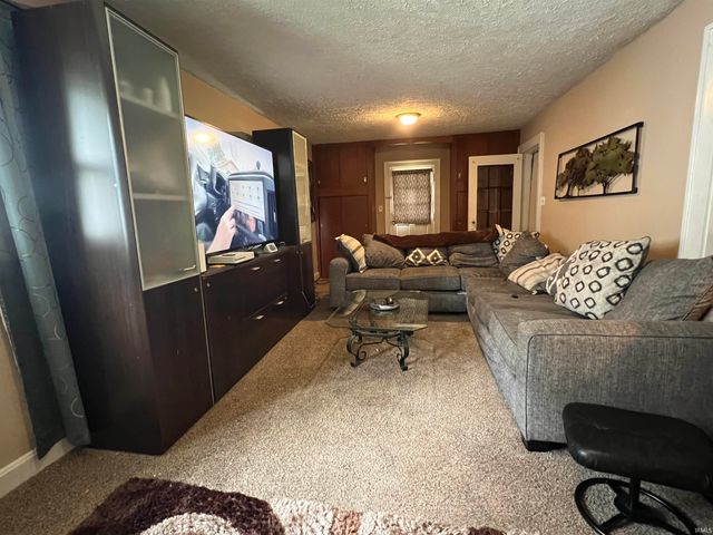 1122 S 21st Street, New Castle, IN 47362
