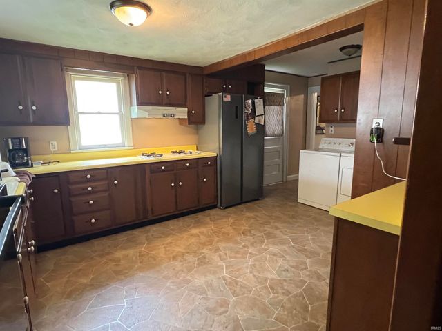 1122 S 21st Street, New Castle, IN 47362