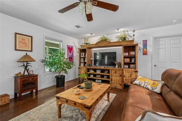 5724 County Road 3451, Clarksville, AR 72830