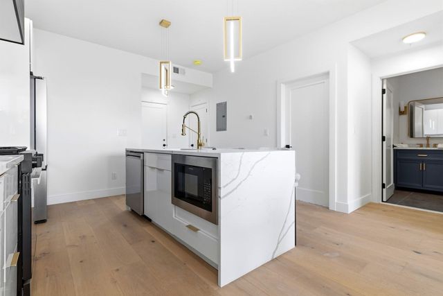 66 Mcgrath 311, Quincy, MA 02169