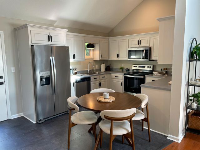 101 Charlotte Drive Drive, Mc Cormick, SC 29835