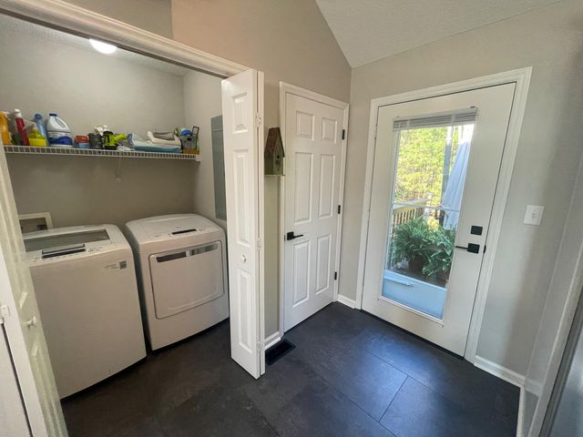 101 Charlotte Drive Drive, Mc Cormick, SC 29835