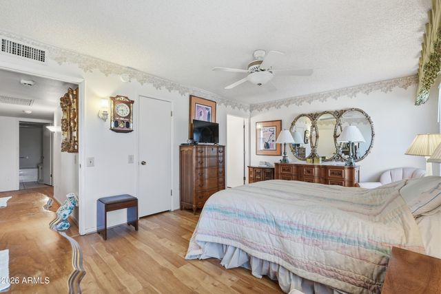 9807 W Mockingbird Drive, Sun City, AZ 85373
