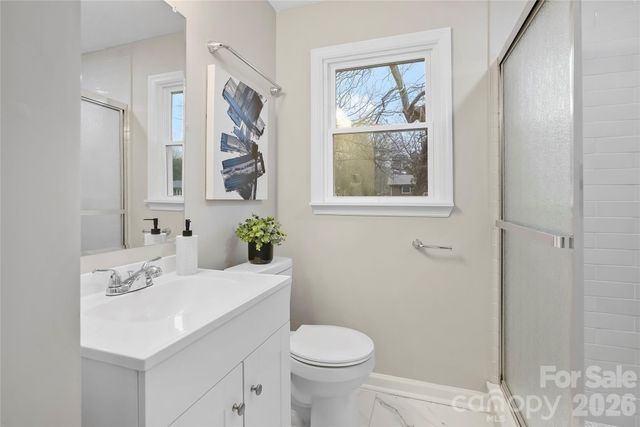 824 Kentberry Drive, Charlotte, NC 28214