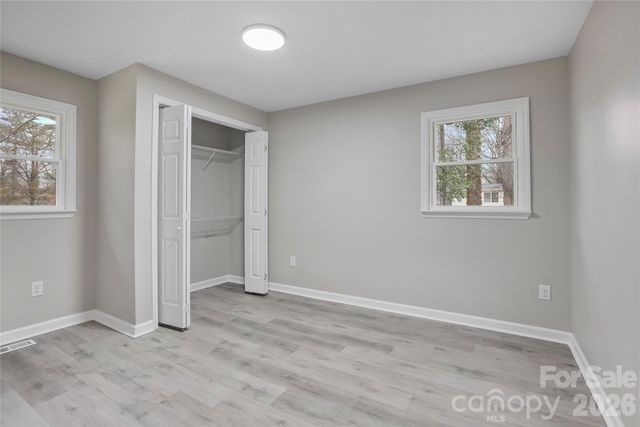 824 Kentberry Drive, Charlotte, NC 28214