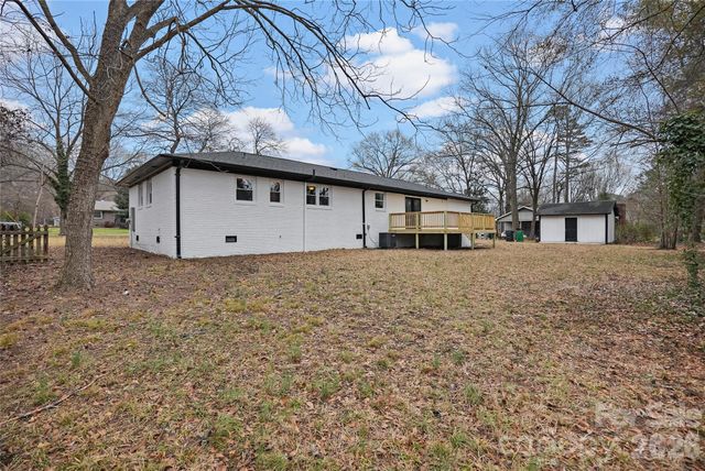 824 Kentberry Drive, Charlotte, NC 28214